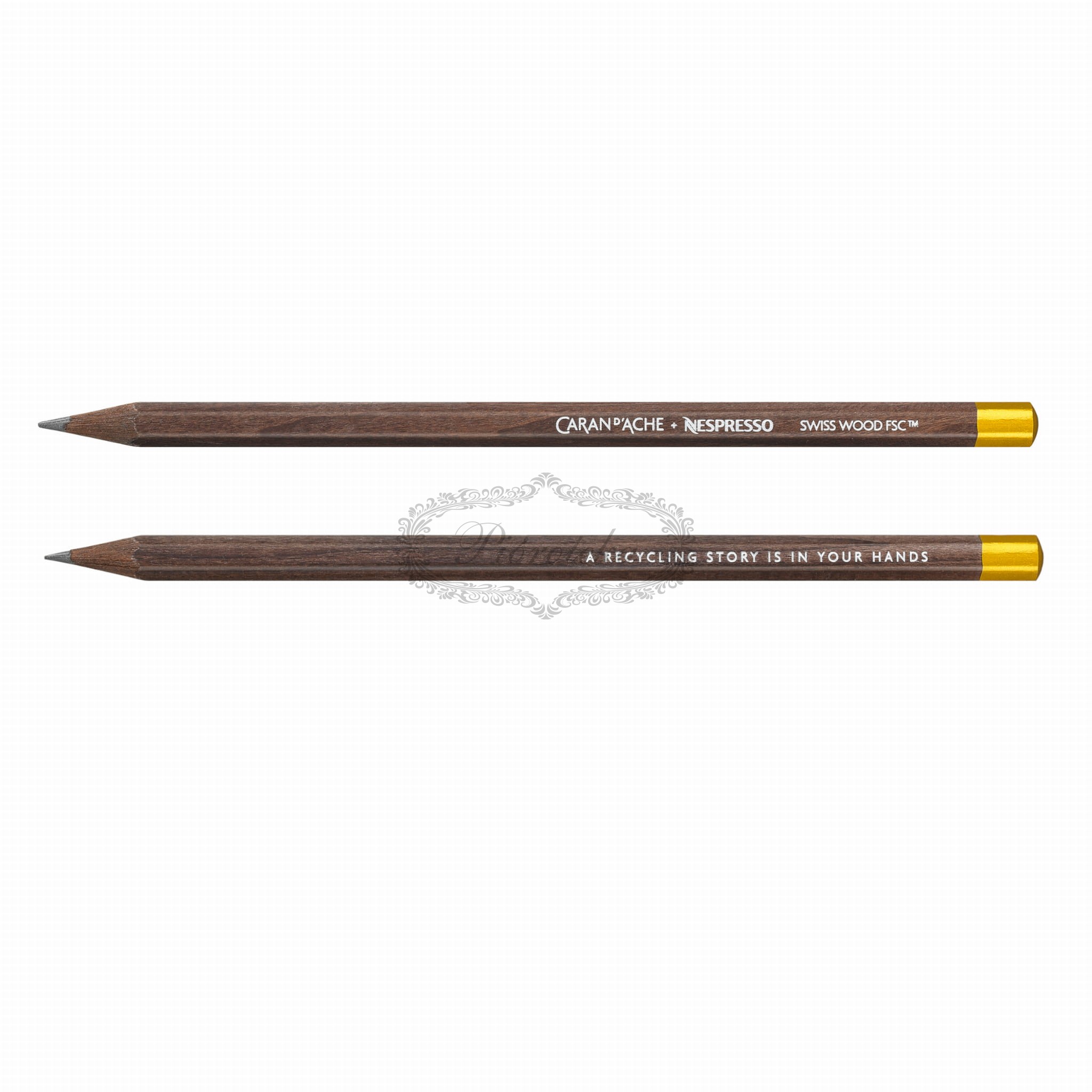 Caran D'Ache X Nespresso – Set Di 3 Matite In Grafite Swiss Wood Con Capsule, Realizzate Con Il 25% Di Fondi Di Caffè Riciclati