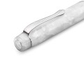 Zintegrowany srebrny klips i ośmiokątna skuwka modelu Kaweco ART Sport Mineral White