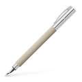 Eleganckie białe pióro wieczne Faber-Castell Ambition OpArt White Sand z giloszowanym wzorem.