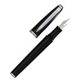 Pióro wieczne Monteverde Aldo Domani Black CT ze zdjętą skuwką, prezentujące stalówkę JoWo oraz ergonomiczną sekcję uchwytu.
