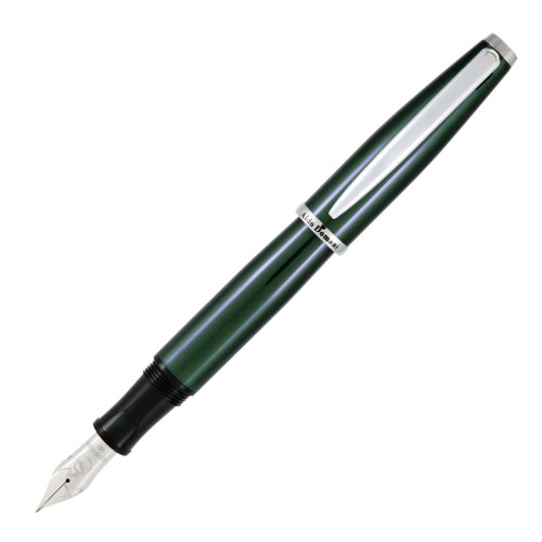 Pióro wieczne Monteverde Aldo Domani Green CT prezentujące stalówkę JoWo oraz czarną, lśniącą sekcję uchwytu.