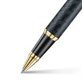 Eleganckie pióro kulkowe Sheaffer 300 Engraved Black GT z grawerowanym korpusem i złotymi elementami.