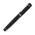 Czarne pióro wieczne Kaweco DIA2 Chrome z chromowanym klipem i charakterystycznym moletowaniem na zakrętce w metalowym etui.