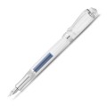 Przezroczyste pióro wieczne Kaweco Student Transparent z widocznym wnętrzem, chromowanym klipem i srebrną stalówką.