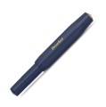 Zamknięte pióro kulkowe Kaweco Classic Sport Navy, prezentujące kompaktowe wymiary i charakterystyczny ośmiokątny kształt skuwki.