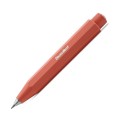Pomarańczowy ołówek automatyczny Kaweco Skyline Fox 0,7 mm na białym tle.