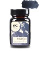 Szklana butelka 60 ml atramentu KWZ Ink niebieskiego galusowego nr 1 z charakterystyczną etykietą manufaktury.