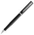 Eleganckie pióro wieczne Waterman Impression w kolorze czarnym z palladowymi wykończeniami, prezentujące kunsztowną stalówkę z grawerem „W”.