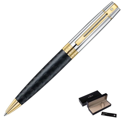 Elegancki długopis Sheaffer 300 Engraved Black GT z grawerowanym czarnym korpusem i złotymi wykończeniami.