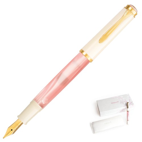 Pióro wieczne Pelikan M200 Cherry Blossom z białą skuwką założoną na tył korpusu.