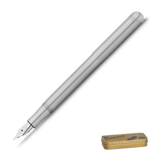 Srebrne pióro wieczne Kaweco Liliput Stainless Steel wykonane ze szczotkowanej stali nierdzewnej.