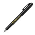 Pióro wieczne Platinum Preppy Black Edition M 05 ze skuwką założoną na tył korpusu podczas pisania.