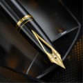 zlota-stalowka-inlaid-18k-sheaffer-legacy-zblizenie-detal