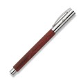 Pióro wieczne Faber-Castell Ambition Pearwood z rudobrązowego drewna gruszy z metalową skuwką.
