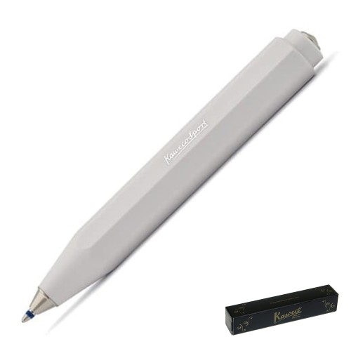 Biały długopis Kaweco Skyline Sport White ze srebrnym logo na przycisku.