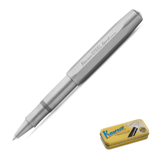 Srebrne pióro kulkowe Kaweco Steel Sport wykonane ze szczotkowanej stali nierdzewnej, rozłożone z nałożoną skuwką.