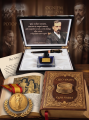 Baner reklamowy zestawu Duke Henryk Sienkiewicz Gold z piórem, atramentem, medalem Nobla i historycznymi książkami Quo Vadis.