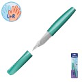 Otwarte pióro Pelikan Twist Cold Alaska z widoczną stalówką i szarym uchwytem.