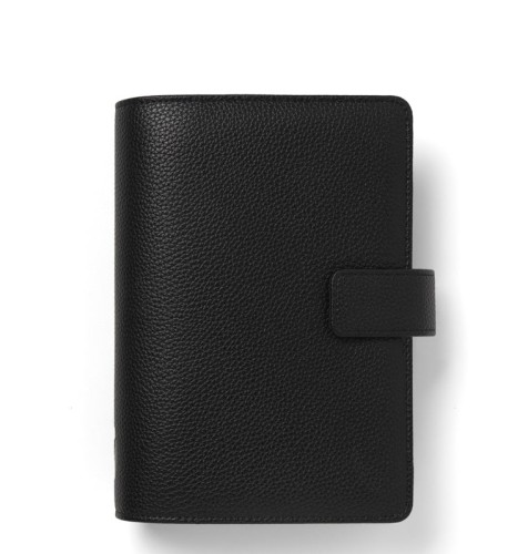 Elegancki czarny organizer Filofax Camden Personal z weganskiej skory groszkowej z zamknieciem na pasek