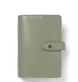 Zielony-skorzany-organizer-Filofax-Malden-Personal-Vetiver-widok-z-przodu-na-okladke-z-paskiem-na-zatrzask