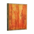 Przednia okladka notesu Paperblanks Goethe Faust Ultra w linie z odrecznym pismem niemieckiego poety i jego ciemna sygnatura na pomaranczowym tle.