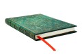 Notes Paperblanks Emerald Flower lezacy pod katem z widocznymi zloceniami na grzbiecie oraz czerwona wstazkowa zakladka.