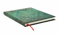 Notes Paperblanks Emerald Flower lezacy pod katem prezentujacy ozdobny grzbiet z tloczeniami i czerwona satynowa zakladke wstazkowa.