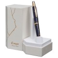 eleganckie-pudelko-prezentowe-pilot-capless-golden-journey-2026
