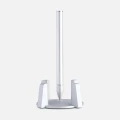 Srebrny długopis Novium Hoverpen Classic Starlight Silver w magnetycznej podstawie na jasnym tle