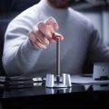 ballpoint-pen-hoverpen-Classic-dark-gray-hand-grab.webp
