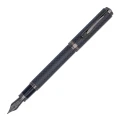 Pióro wieczne Monteverde Innova Matte Carbon Gun Metal ze skuwką założoną na tył korpusu