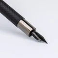 Czarna stalówka JoWo w piórze Monteverde Ritma Matte Carbon Fiber