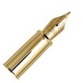 Pióro wieczne SHEAFFER GIFT 100 czarny lakier GT zbliżenie na stalówkę w kolorze złotym.